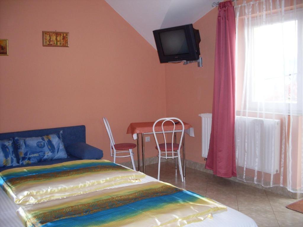 Éden Vendégház Miskolc Habitación foto